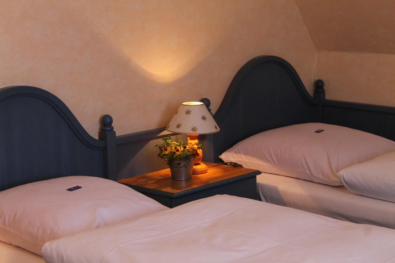 Hotel-Gasthof Zum Hirschen Durrwangen Δωμάτιο φωτογραφία