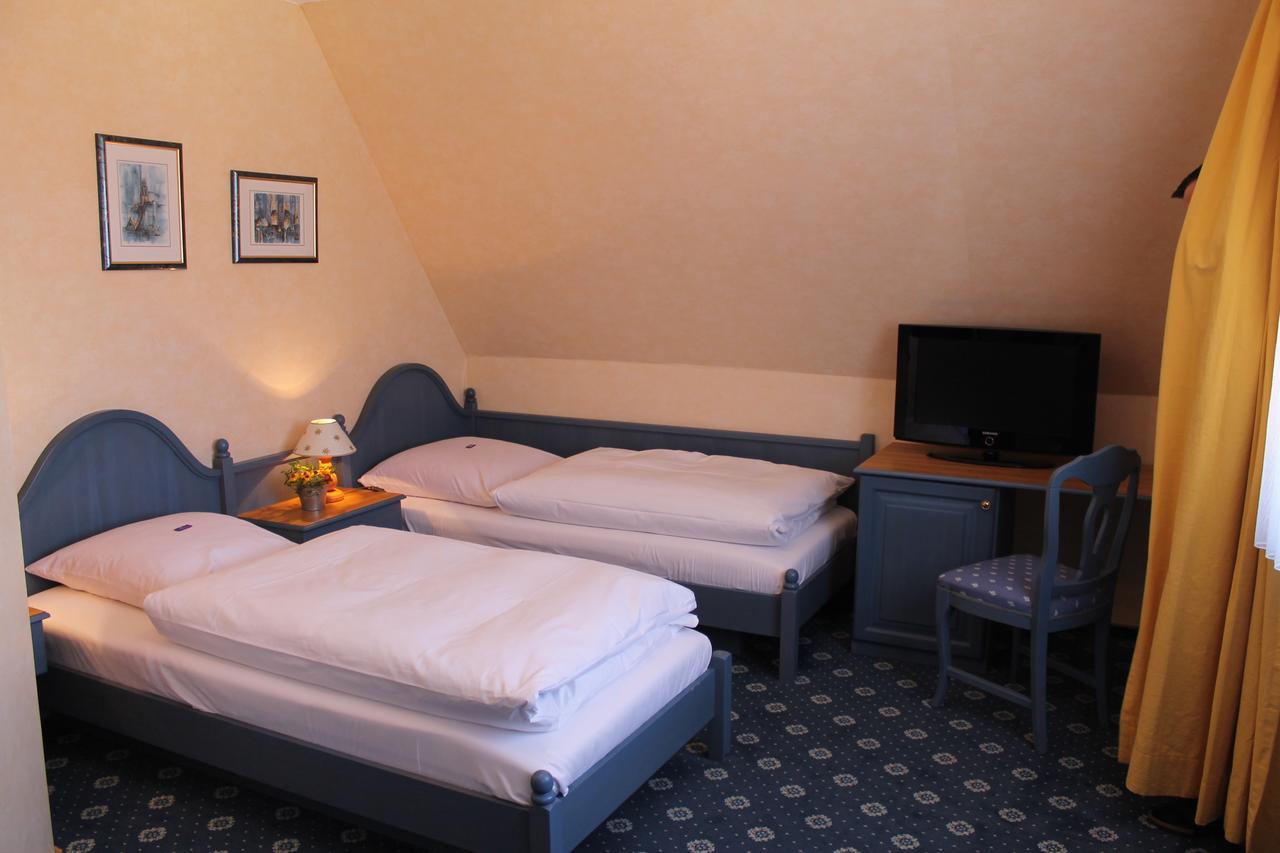 Hotel-Gasthof Zum Hirschen Durrwangen Δωμάτιο φωτογραφία